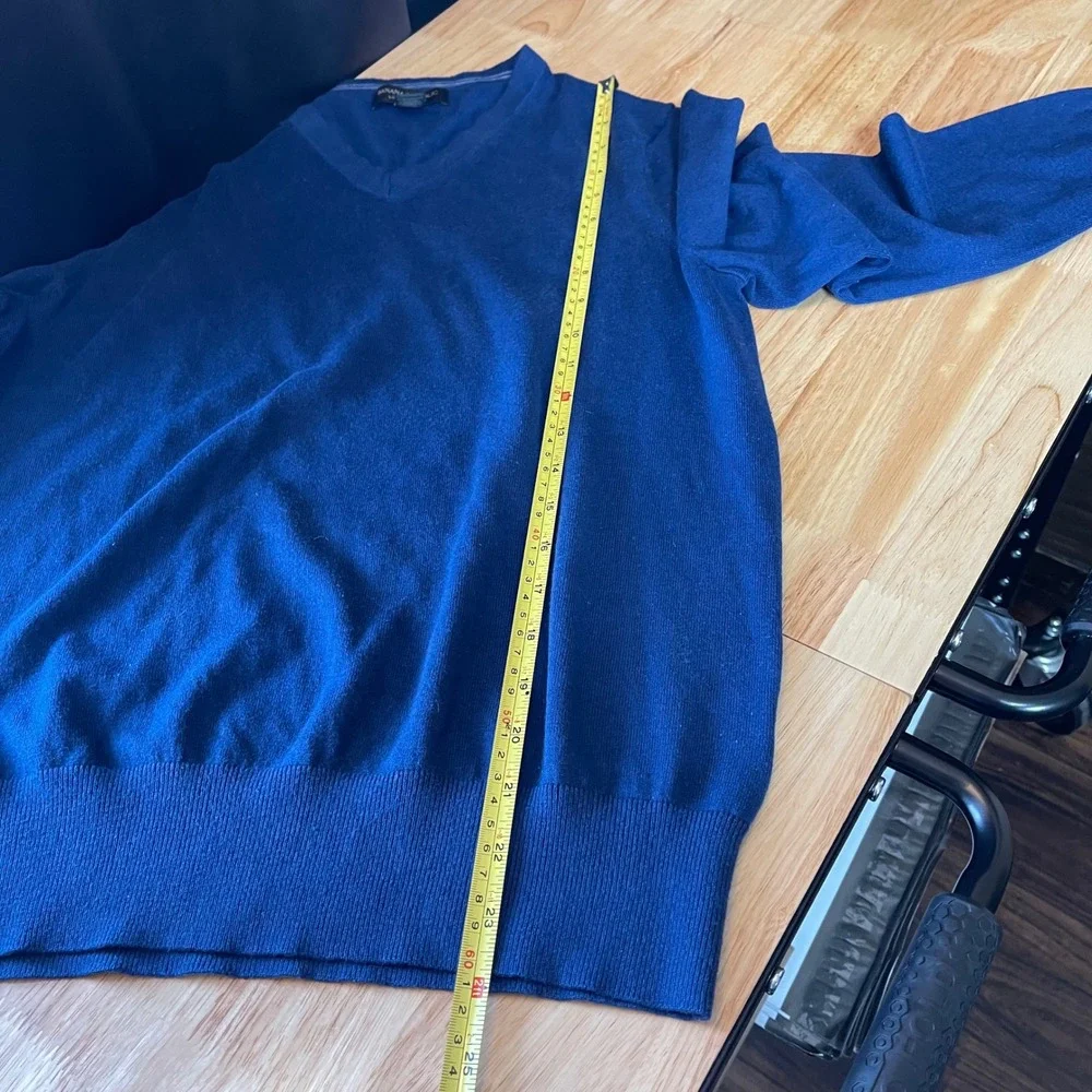 Banana Republic Luxury Blend V Neck Sweater Mens M Blue Silk Cashmere Cotton